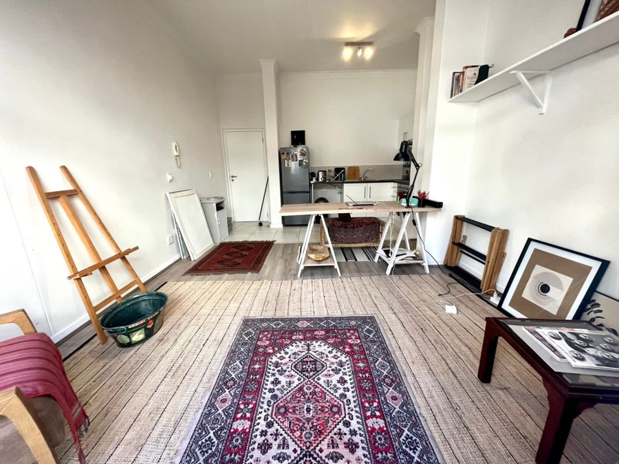 To Let 1 Bedroom Property for Rent in Muizenberg Western Cape